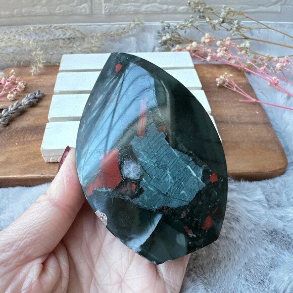 New Bloodstone Flame/Free Form - Picture 7 of 8